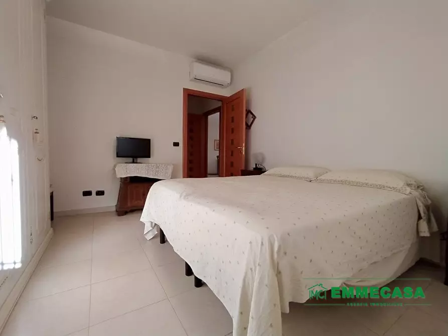Immagine 10 di Appartamento in vendita  a Valenzano