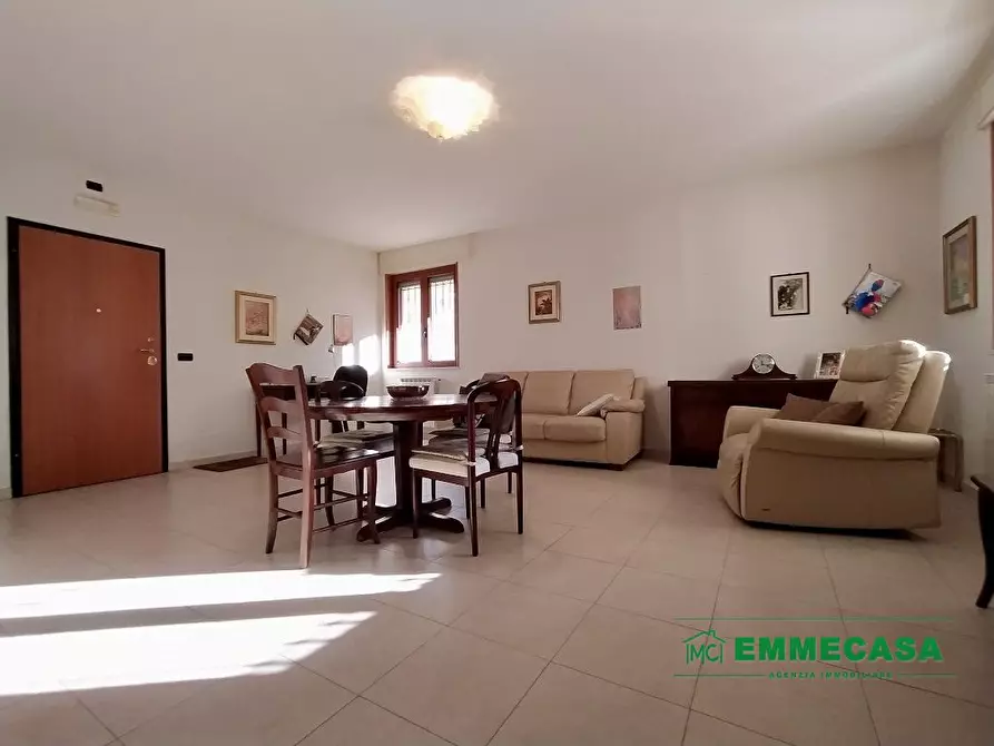 Immagine 4 di Appartamento in vendita  a Valenzano