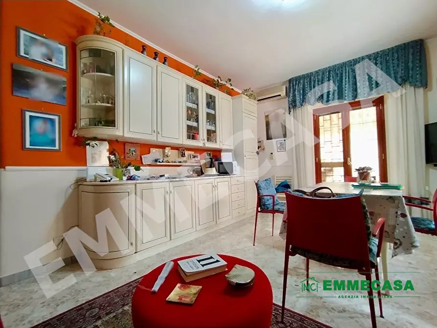 Immagine 2 di Appartamento in vendita  a Valenzano