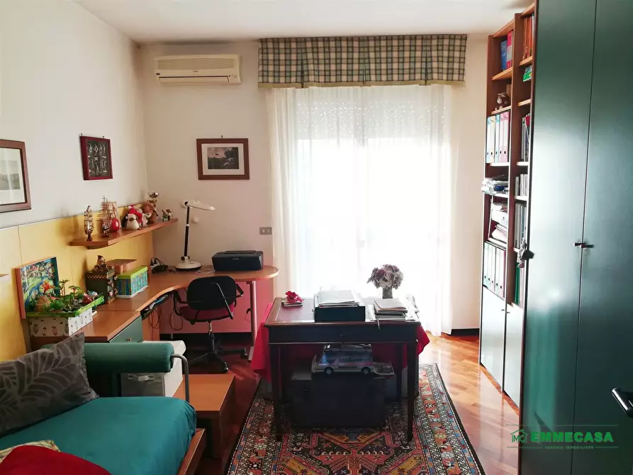 Immagine 9 di Appartamento in vendita  a Valenzano