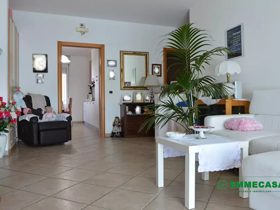 Immagine 4 di Appartamento in vendita  a Valenzano