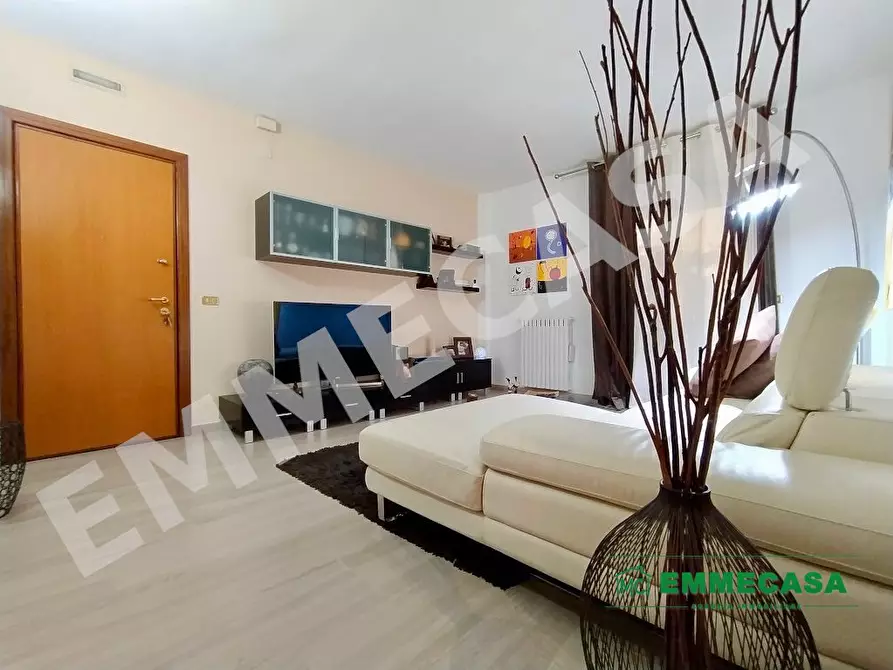 Immagine 2 di Appartamento in vendita  a Valenzano