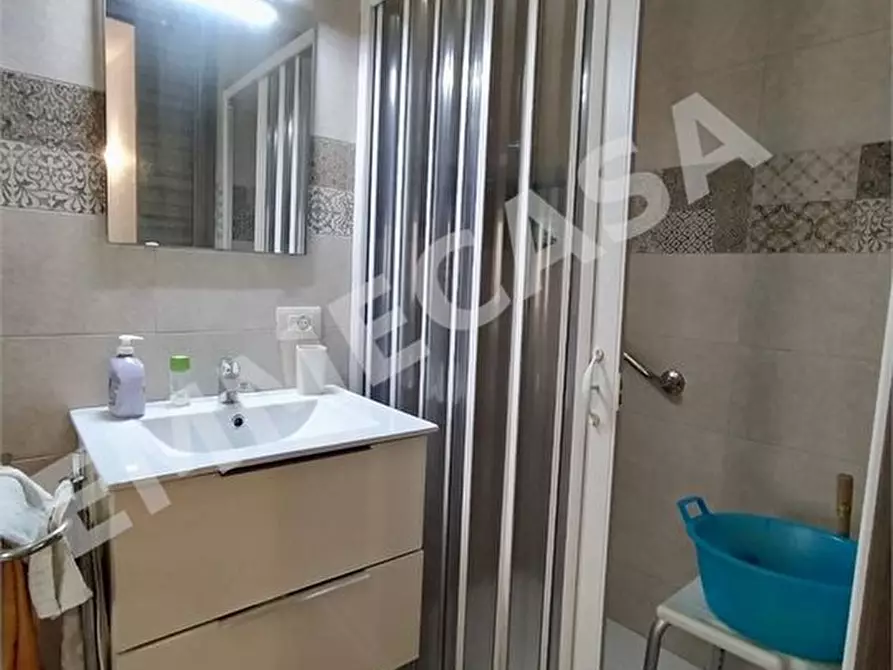 Immagine 8 di Villa in vendita  a Valenzano
