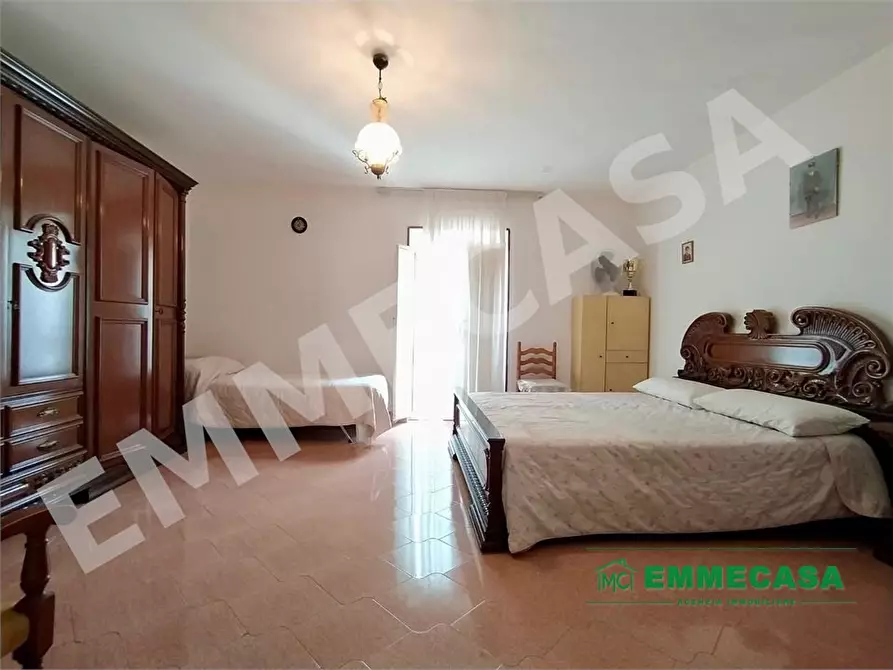 Immagine 10 di Villa in vendita  a Valenzano