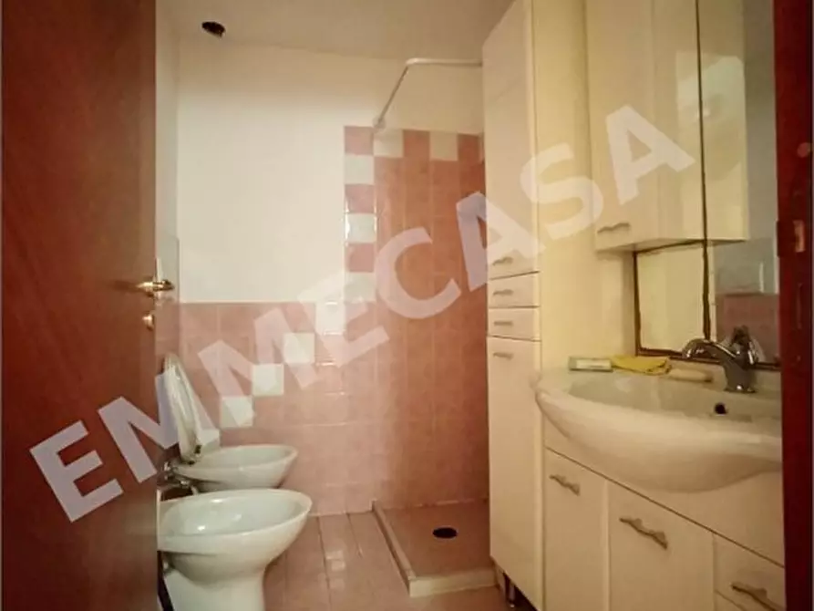 Immagine 3 di Villa in vendita  a Valenzano