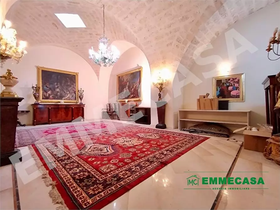 Immagine 4 di Villa in vendita  a Valenzano