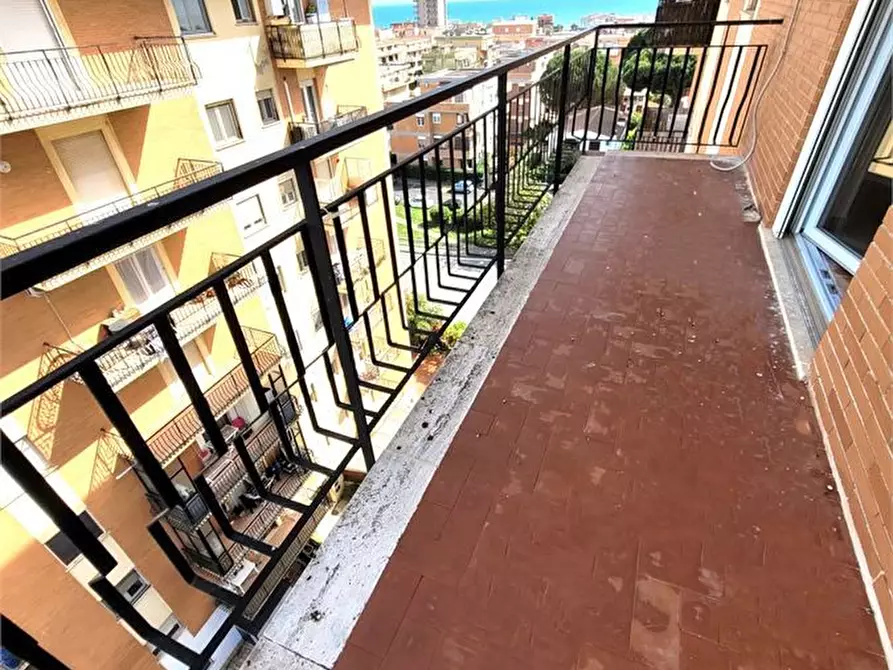 Immagine 5 di Appartamento in vendita  a Ladispoli