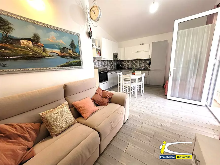 Immagine 9 di Villa in vendita  a Ladispoli