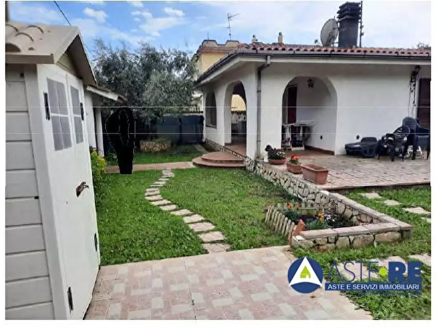 Immagine 1 di Appartamento in vendita  56 a Latina