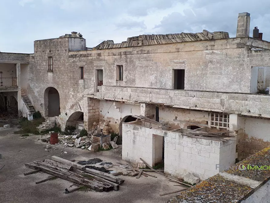 Immagine 2 di Rustico / casale in vendita  a Brindisi