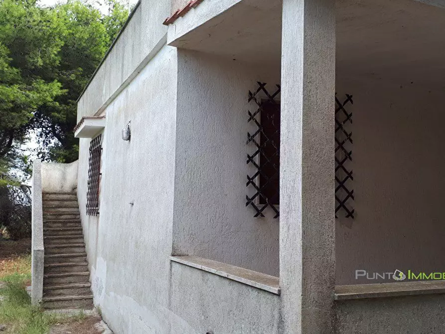 Immagine 8 di Villa in vendita  a Carovigno