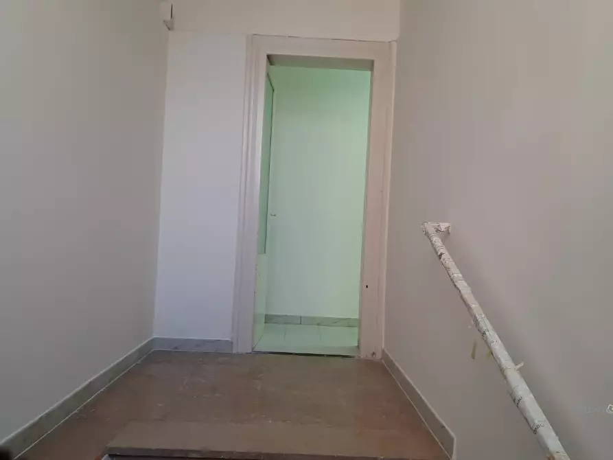 Immagine 4 di Ufficio in affitto  18 a Brindisi
