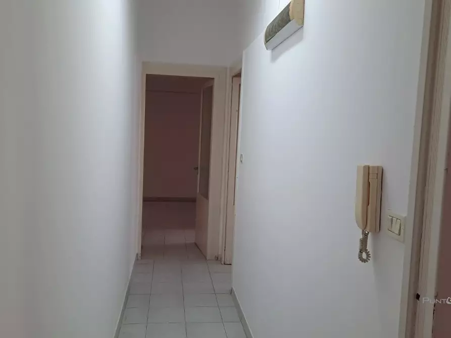 Immagine 5 di Ufficio in affitto  18 a Brindisi
