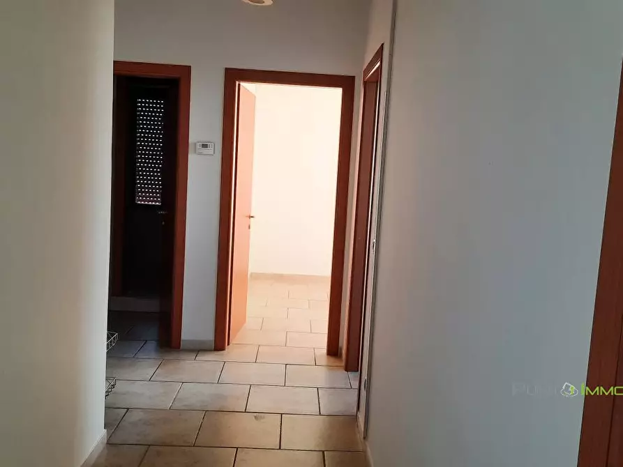 Immagine 7 di Ufficio in affitto  5 a Brindisi