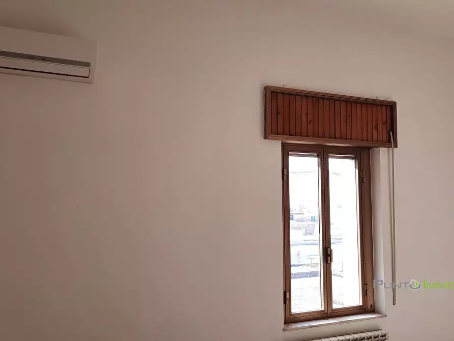 Immagine 3 di Ufficio in affitto  5 a Brindisi