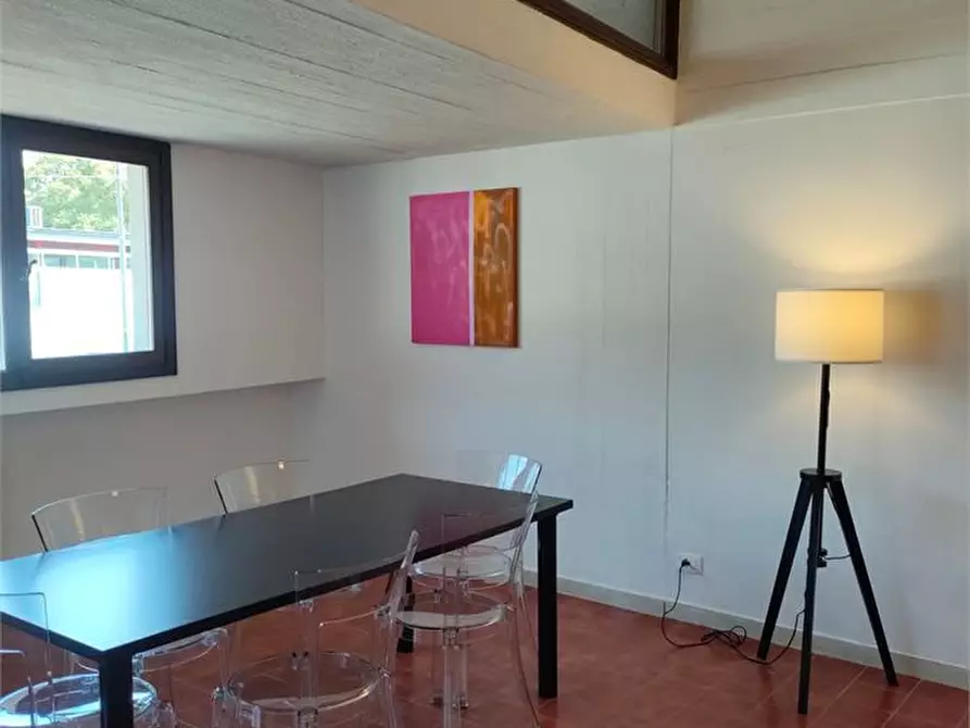 Immagine 6 di Appartamento in affitto  a Carrara