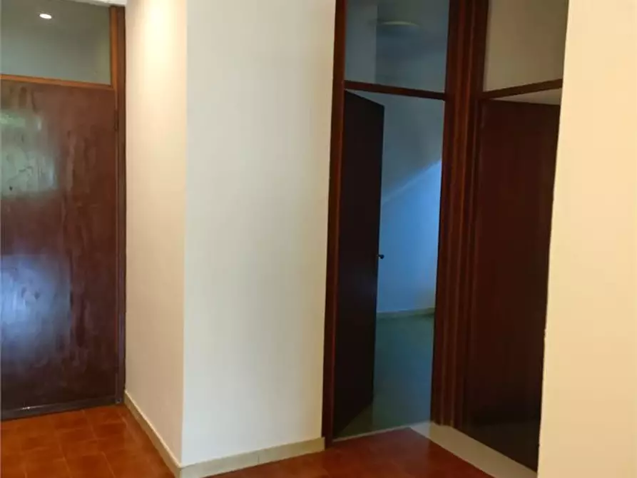 Immagine 4 di Appartamento in affitto  a Carrara