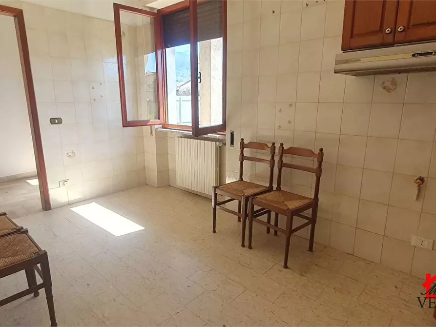 Immagine 6 di Appartamento in vendita  38 a Massa