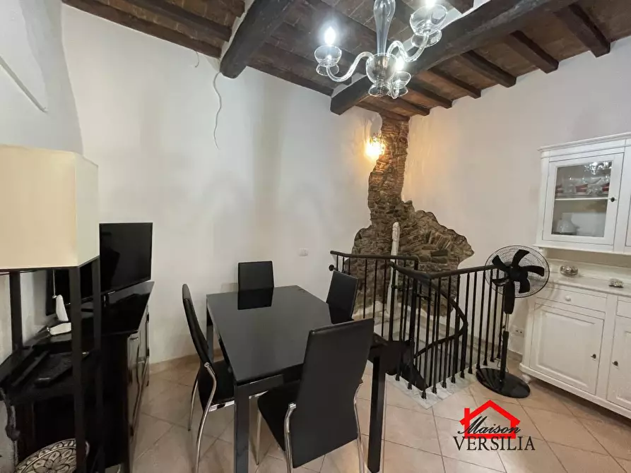 Immagine 2 di Appartamento in vendita  8 a Carrara