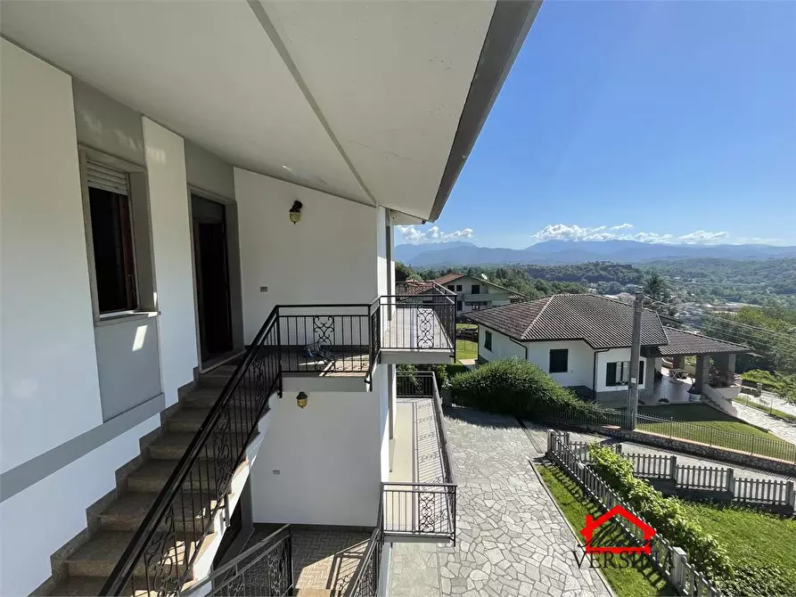 Immagine 2 di Appartamento in vendita  a Podenzana