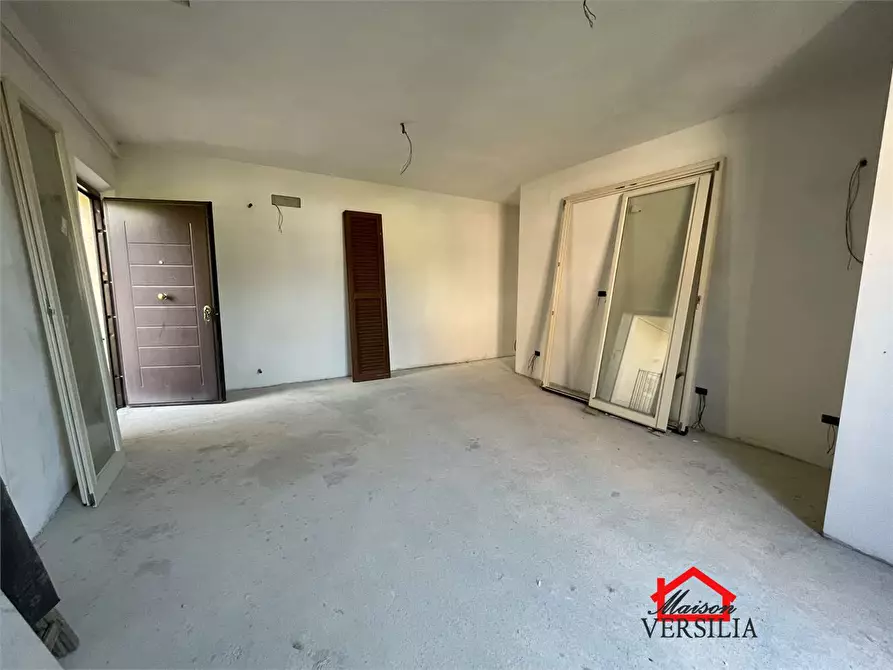 Immagine 4 di Appartamento in vendita  a Massa