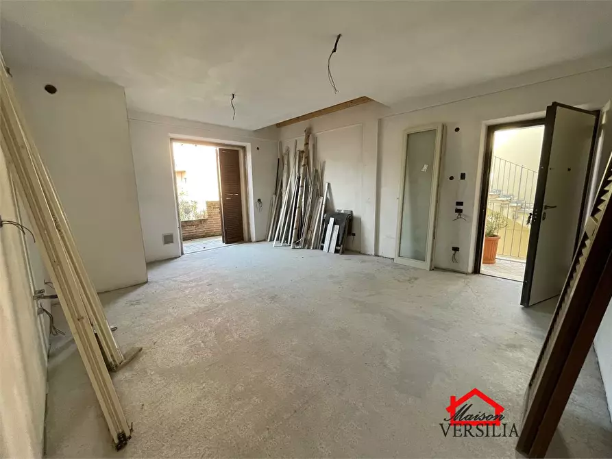 Immagine 5 di Appartamento in vendita  a Massa