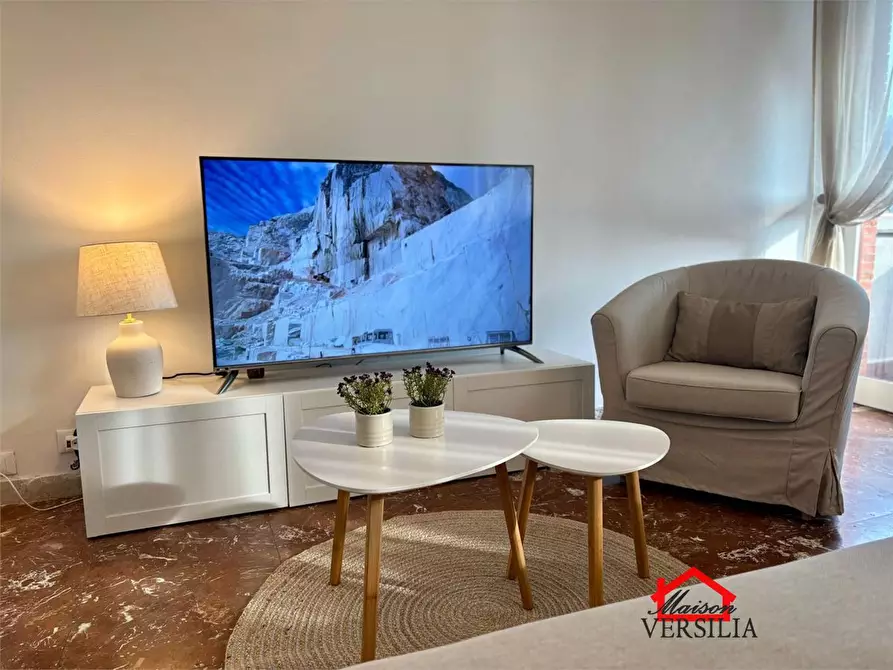 Immagine 2 di Appartamento in vendita  a Carrara