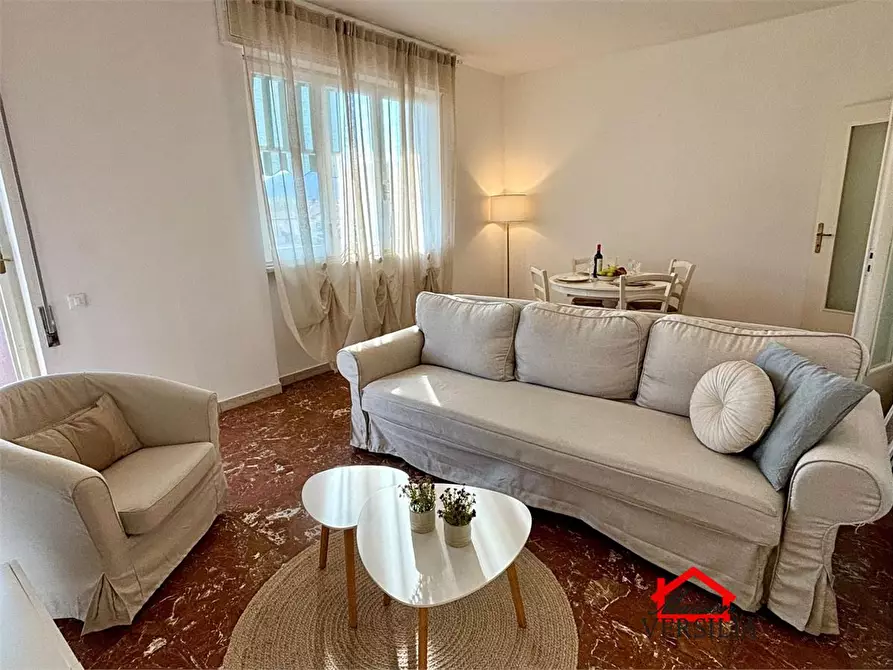 Immagine 1 di Appartamento in vendita  a Carrara
