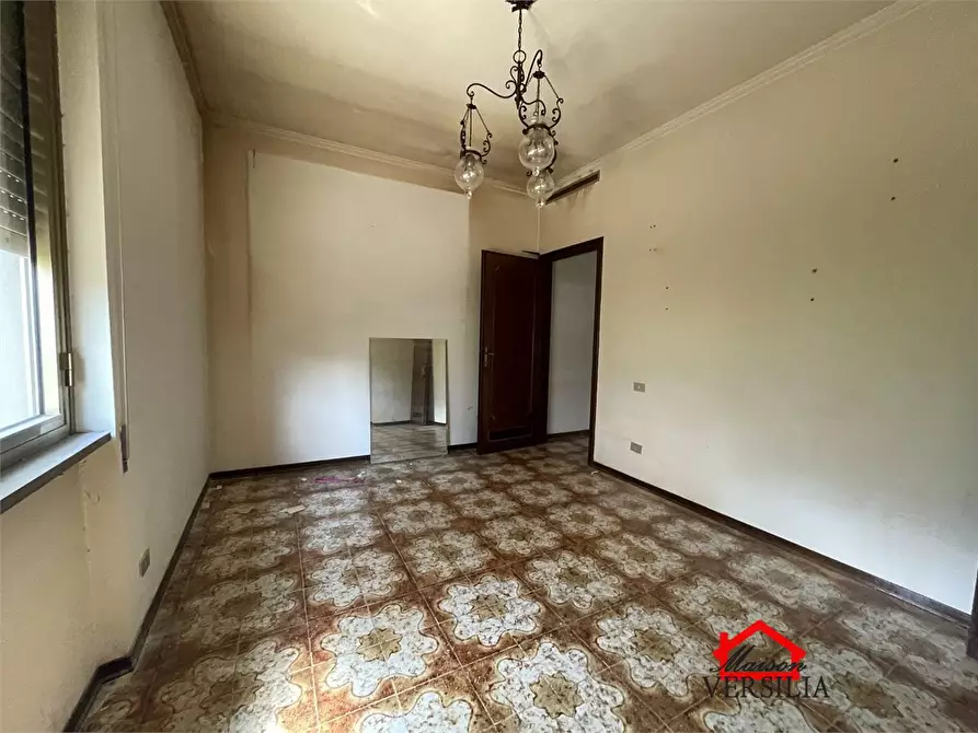 Immagine 5 di Appartamento in vendita  a Massa