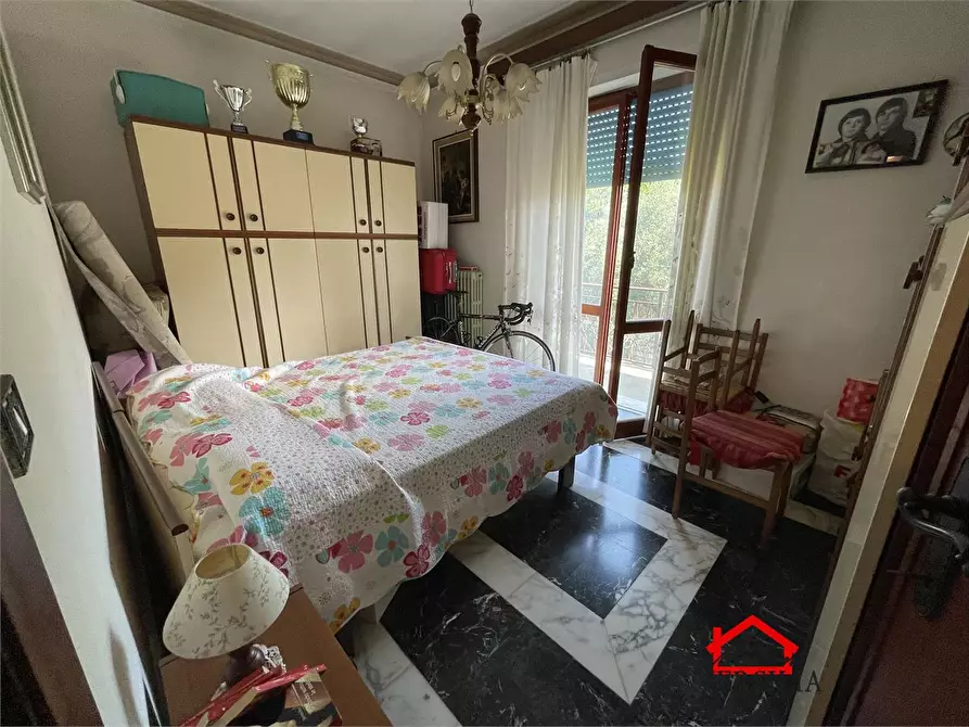 Immagine 10 di Villa in vendita  a Carrara
