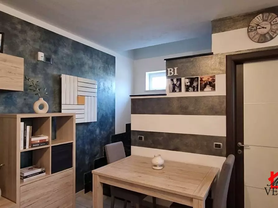 Immagine 3 di Casa semindipendente in vendita  9 a Massa