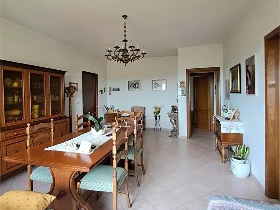 Immagine 3 di Appartamento in vendita  a Massarosa