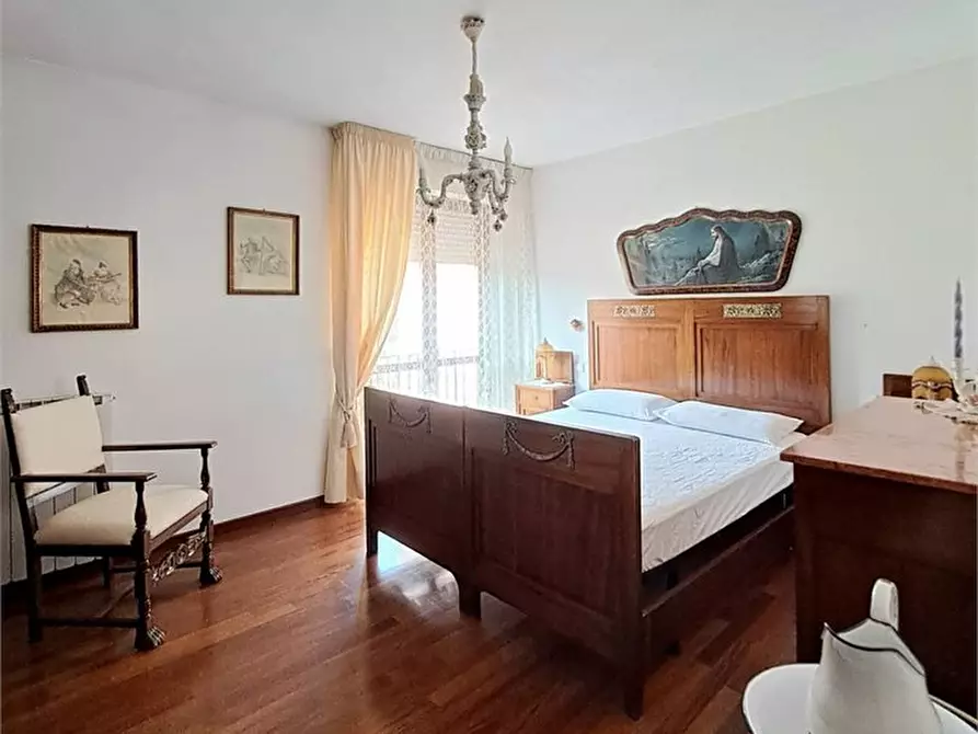 Immagine 4 di Appartamento in vendita  a Massarosa