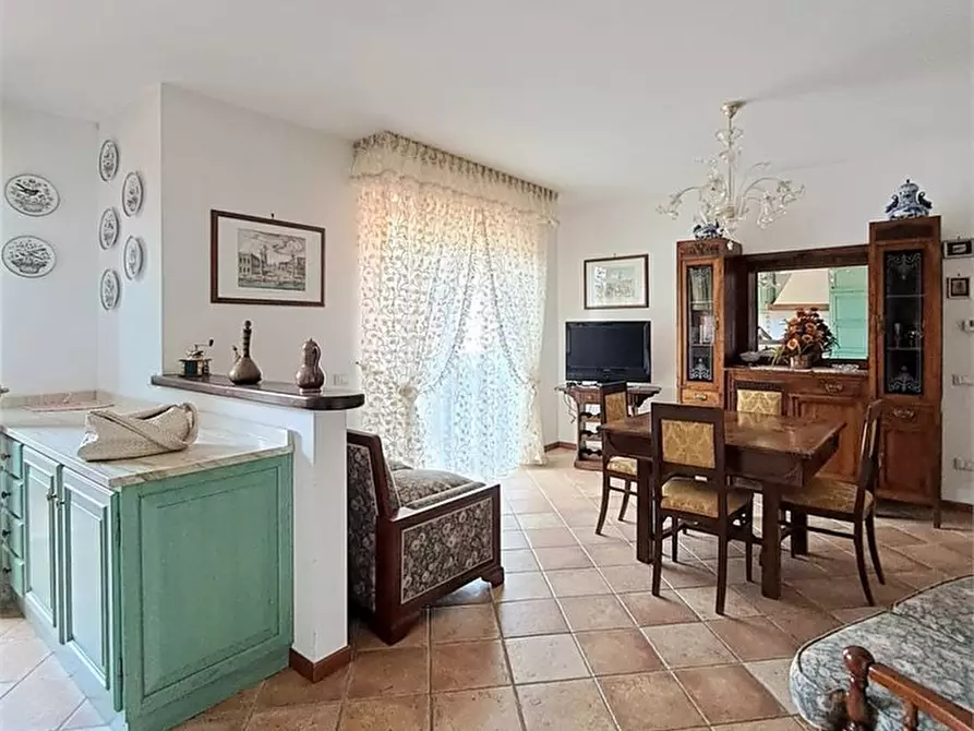 Immagine 1 di Appartamento in vendita  a Massarosa