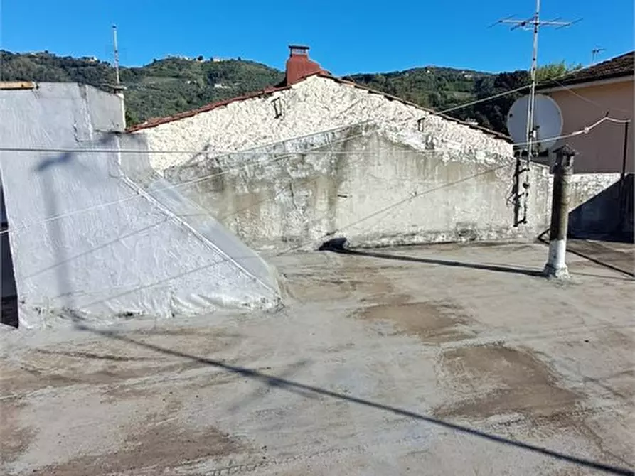 Immagine 7 di Villa in vendita  a Massarosa