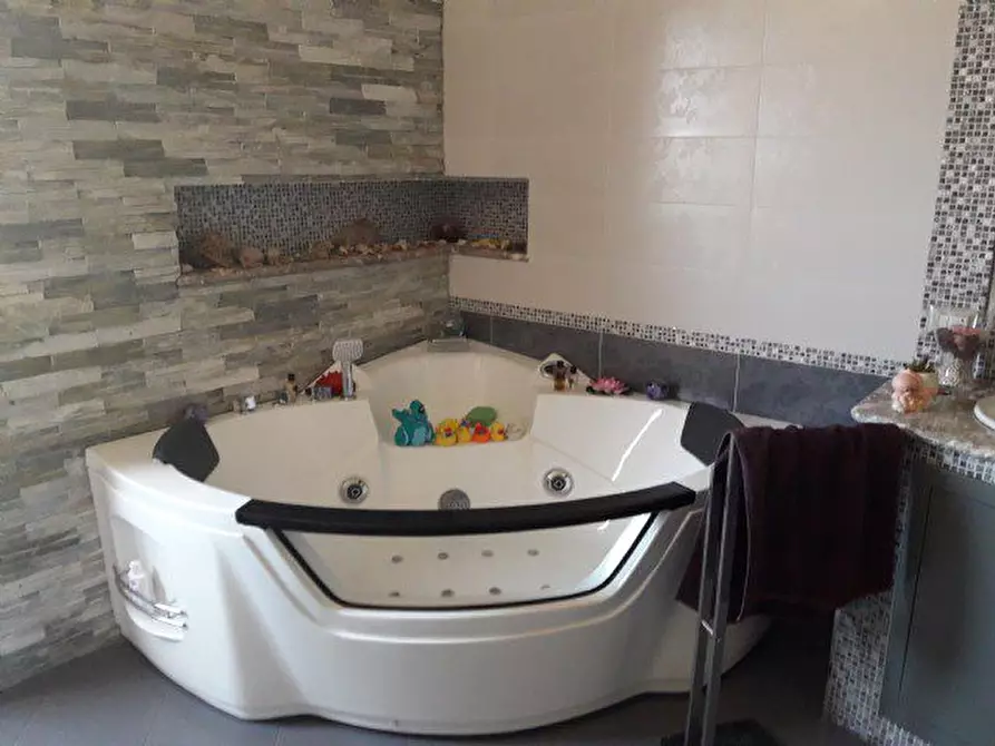 Immagine 7 di Appartamento in vendita  a Santa Teresa Di Riva