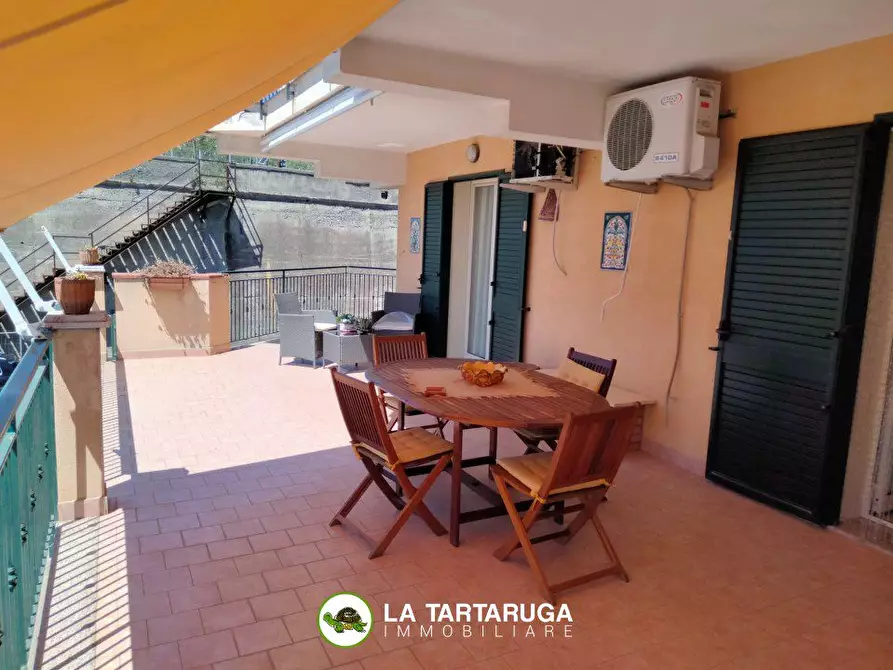 Immagine 2 di Appartamento in vendita  a Santa Teresa Di Riva