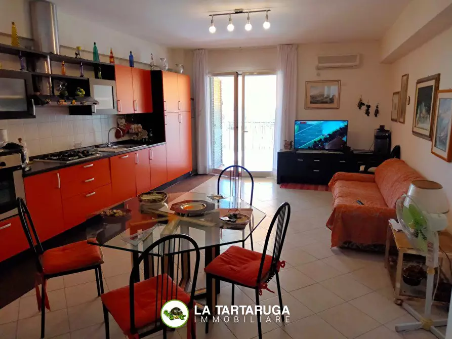 Immagine 3 di Appartamento in vendita  a Santa Teresa Di Riva