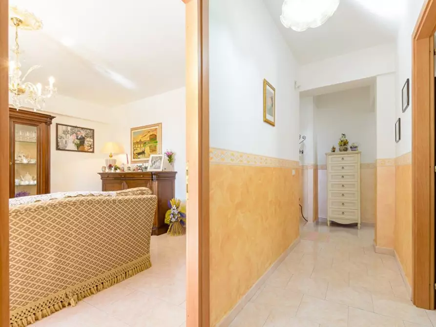 Immagine 5 di Appartamento in vendita  snc a Santa Teresa Di Riva