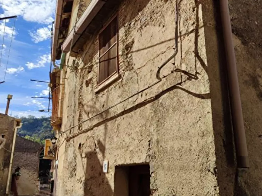 Immagine 3 di Casa indipendente in vendita  a Roccalumera