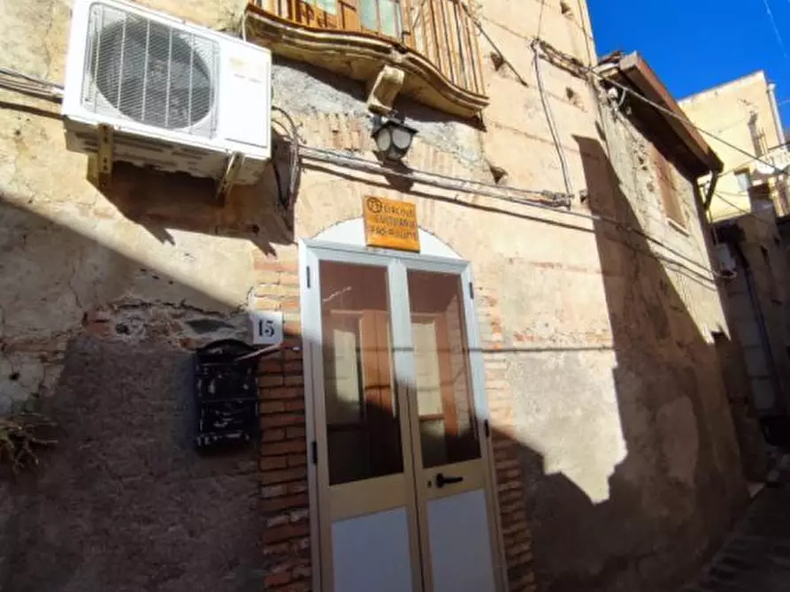 Immagine 2 di Casa indipendente in vendita  a Roccalumera