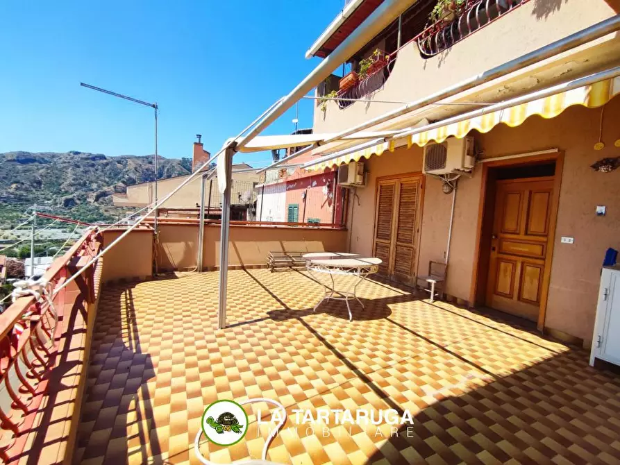 Immagine 2 di Casa indipendente in vendita  a Furci Siculo