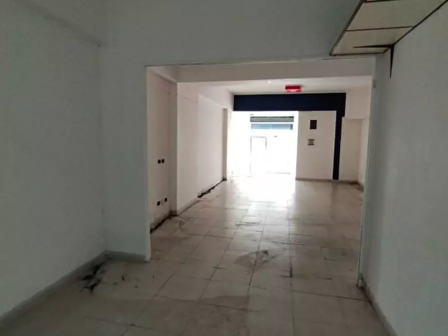 Immagine 9 di Negozio in vendita  a Messina