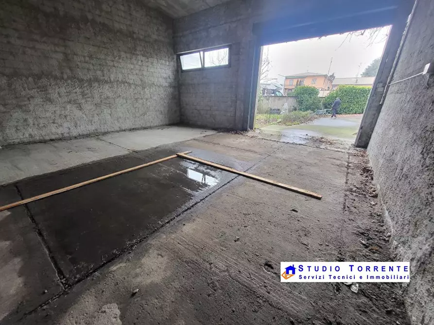 Immagine 4 di Capannone industriale in vendita  a Bollate
