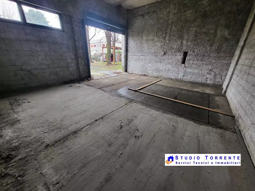 Immagine 6 di Capannone industriale in vendita  a Bollate