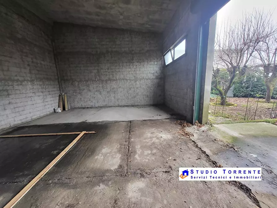 Immagine 10 di Capannone industriale in vendita  a Bollate