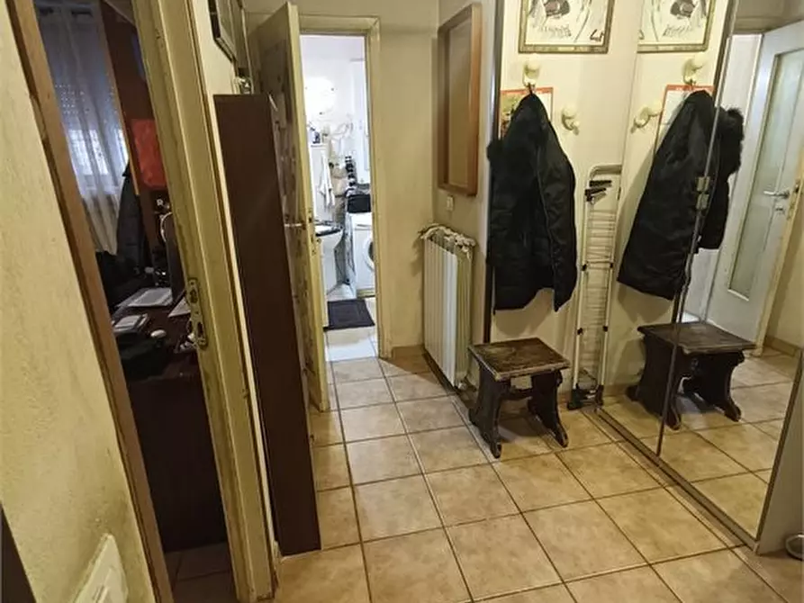 Immagine 10 di Appartamento in vendita  13 a Cormano