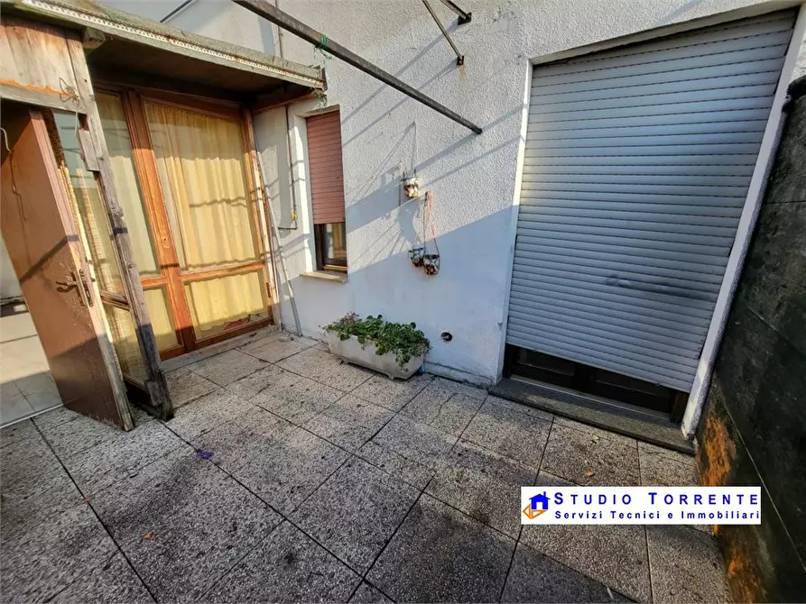Immagine 5 di Appartamento in vendita  115 a Garbagnate Milanese