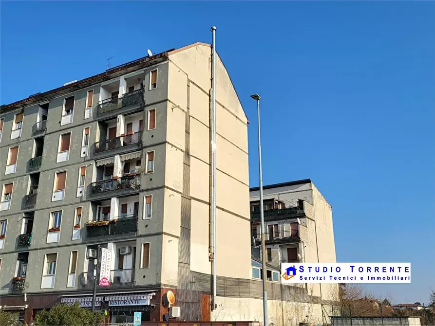 Immagine 2 di Appartamento in vendita  115 a Garbagnate Milanese