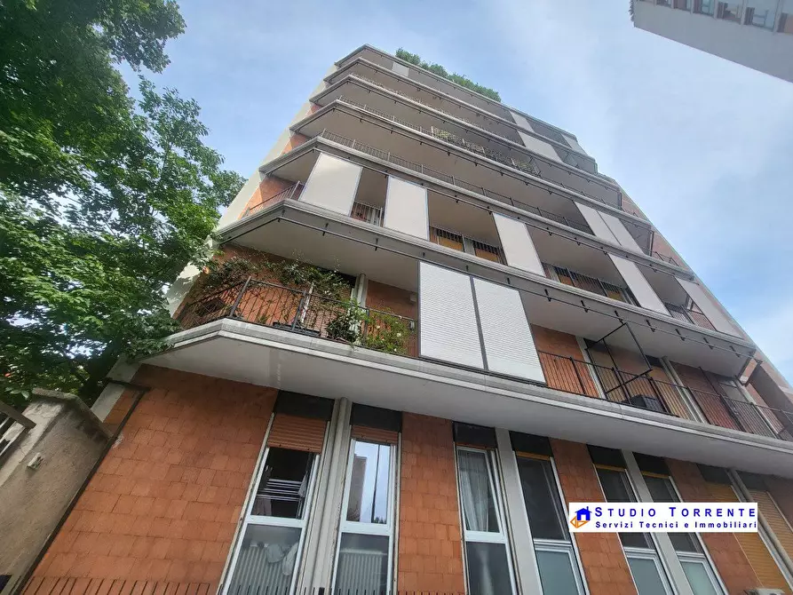 Immagine 6 di Appartamento in vendita  26 a Monza
